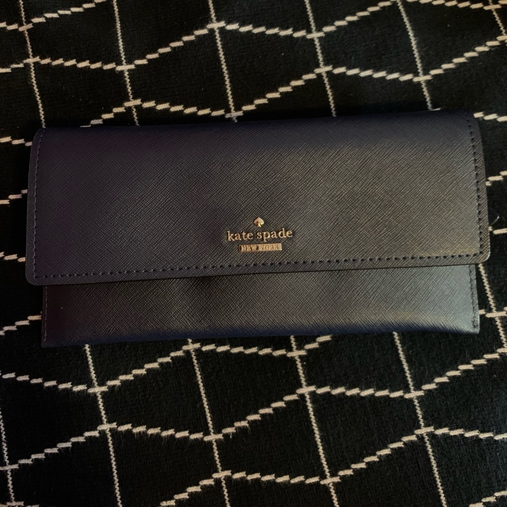 Kate Spade Navy wallet